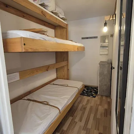 Apartman Calme Avec Parking Au Centre De - Fr-1-812-142