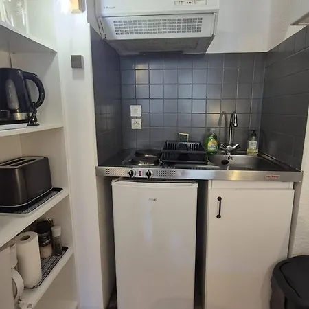 Calme Avec Parking Au Centre De - Fr-1-812-142 Apartman